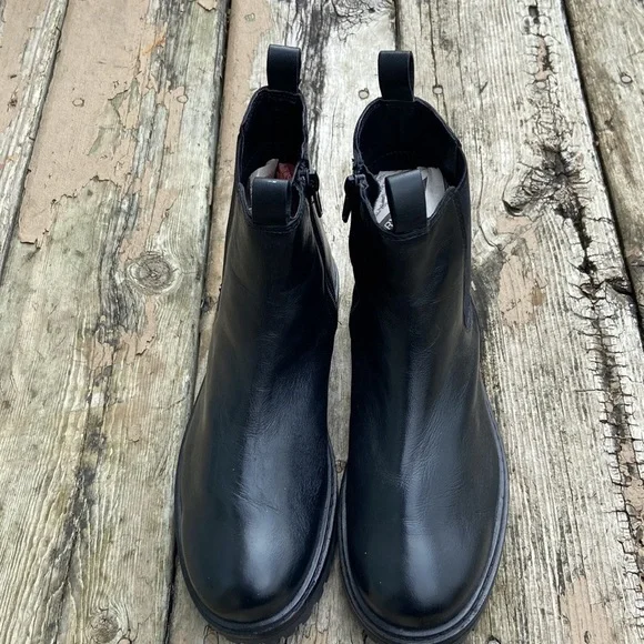 Women’s Zara Chunky Lug Black Leather Ankle Boots Size 5, Excellent Condition!! - Picture 3 of 14